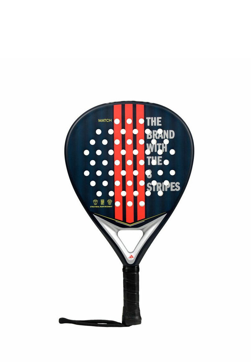 Padel racket met een ronde kop, marineblauwe oppervlakte, rode strepen en witte perforaties. Beschikt over een gestructureerde grip en een zilveren accent.