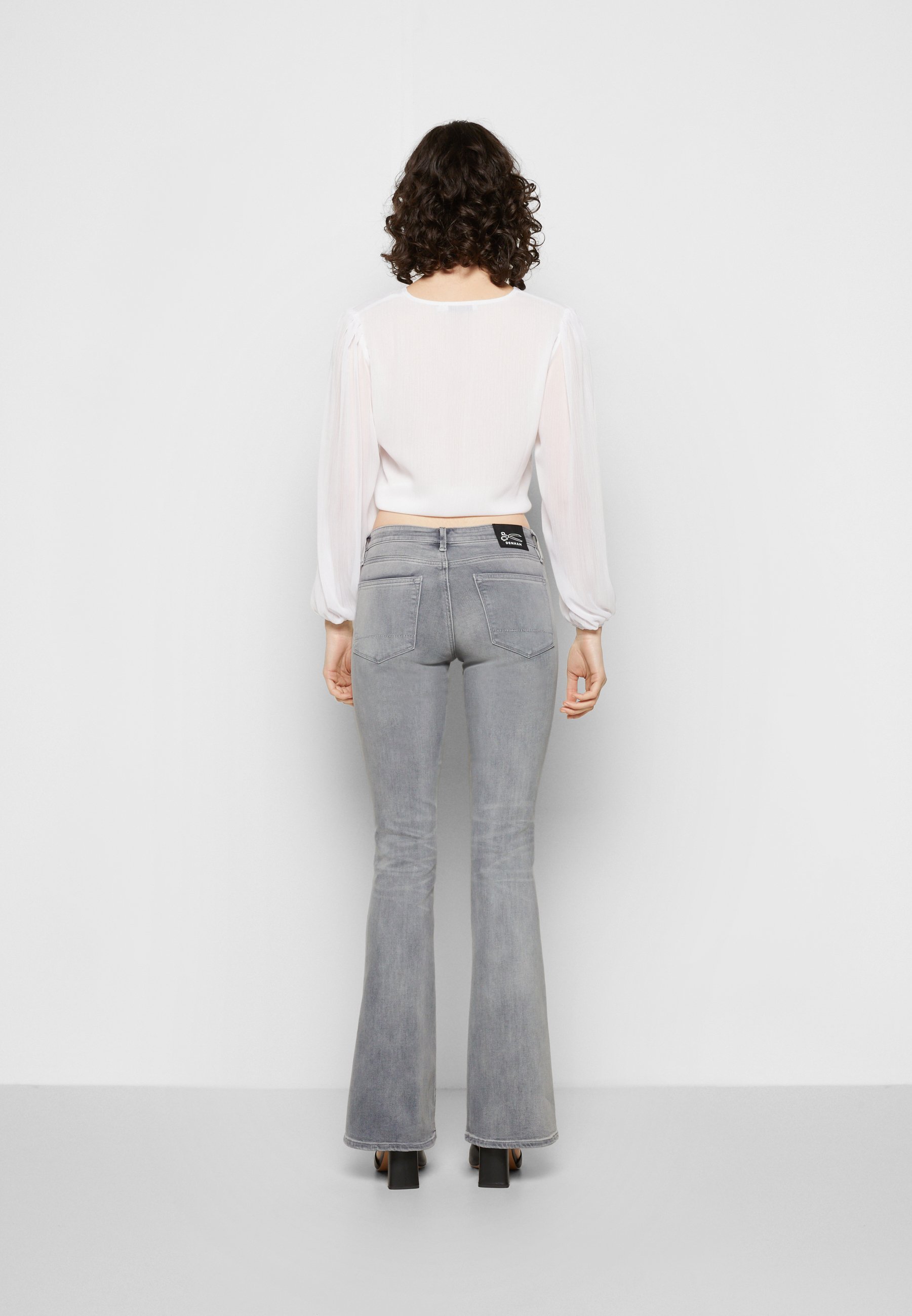 Denham FARRAH - Flared Jeans - grey 