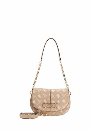 Sac à main beige avec surface texturée, motif logo blanc, ferrures dorées, chaîne et bandoulière réglable, fermeture à rabat avec détail logo.