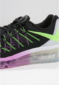 Nike Performance Chaussures de running sur route - black