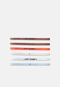 Não selecionado, orange/brown/blue/white