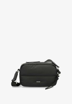 Borsa a tracolla nera realizzata in materiale morbido e imbottito con forma rettangolare. Caratterizzata da hardware argento e una tracolla regolabile.