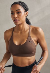 Puma MOVE SHAPELUXE SEAMLESS - Sujetadores deportivos con sujeción ligera - espresso brown