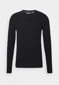 Czarny sweter dziany z długimi rękawami, okrągłym dekoltem, ściągaczami na mankietach i u dołu, z fakturowanym wzorem na całej tkaninie.