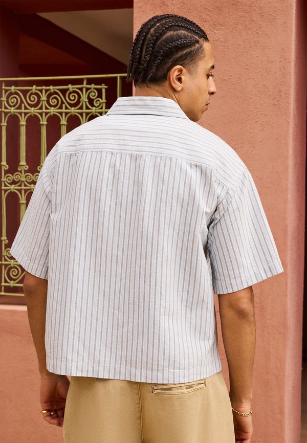 BOXY STRIPE SHIRT - Shirt4