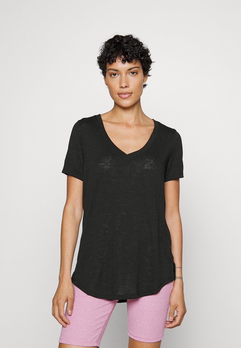 Athleta BREEZY SCOOP V NECK TEE Tshirt basique black/noir ZALANDO.FR