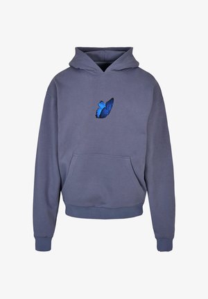 Kapuzensweatshirt in gedämpftem Blau mit einer Vordertasche, versehen mit einem großen blauen Schmetterlingsmotiv auf der Brust. Weicher Stoff mit gerippten Bündchen.