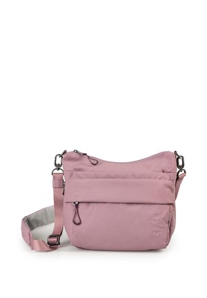 Borsa a tracolla viola chiaro con tracolla regolabile, tasca frontale con zip e logo impresso sul lato inferiore destro, isolata su sfondo bianco.