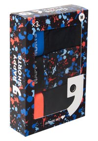 Drie paar katoenen shorts in het zwart, blauw en rood, verpakt in een doos met een kleurrijk spetterontwerp en "Happy Shorts" branding.