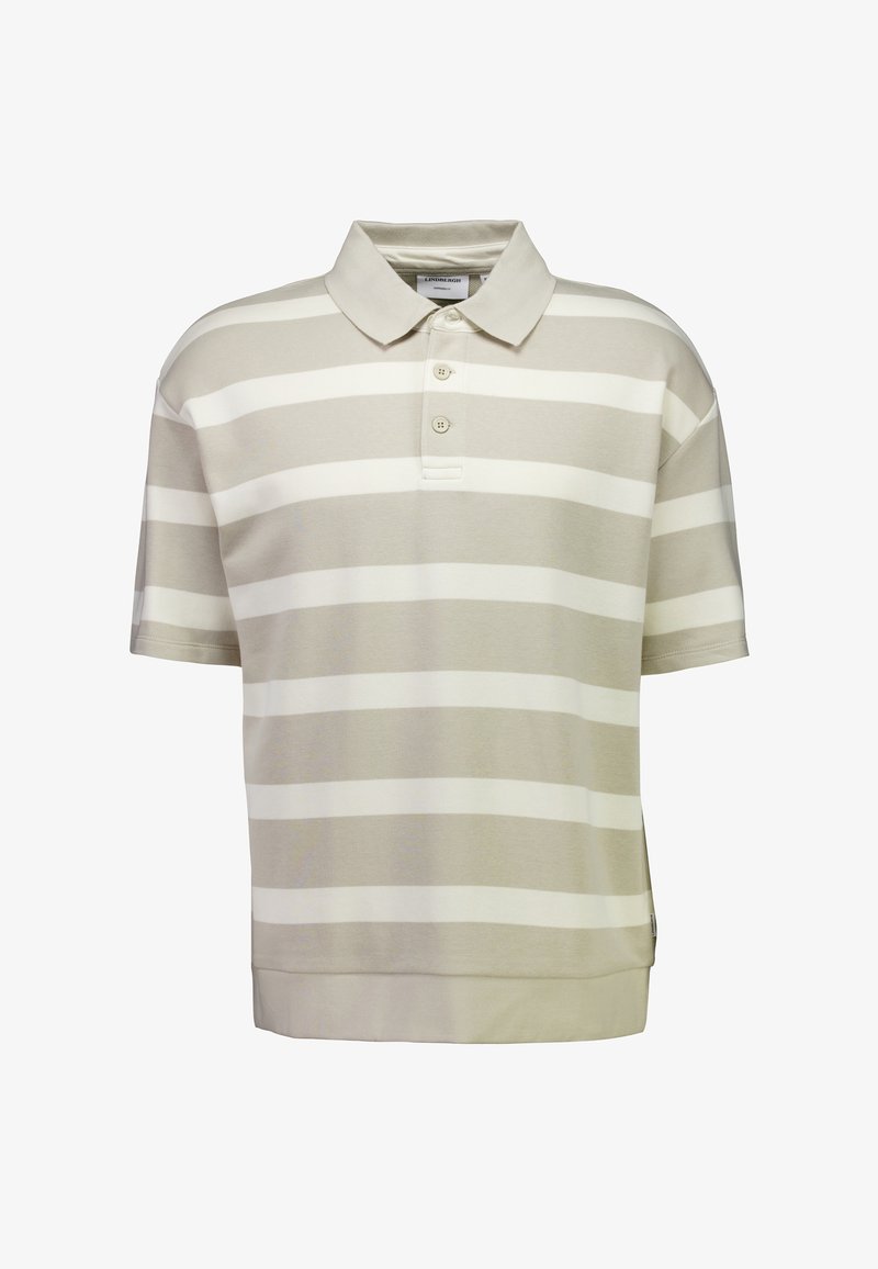 Beiges Poloshirt mit weißen horizontalen Streifen, kurzen Ärmeln, einer Knopfleiste mit drei Knöpfen und einem geraden Saum. Hergestellt aus weichem Baumwollmaterial.