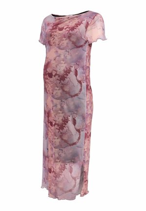 Zwangerschapsmaxi-jurk in lichtgewicht, sheer stof met een roze en paarse gemarmerde print, korte mouwen en zijsplitten voor extra comfort.
