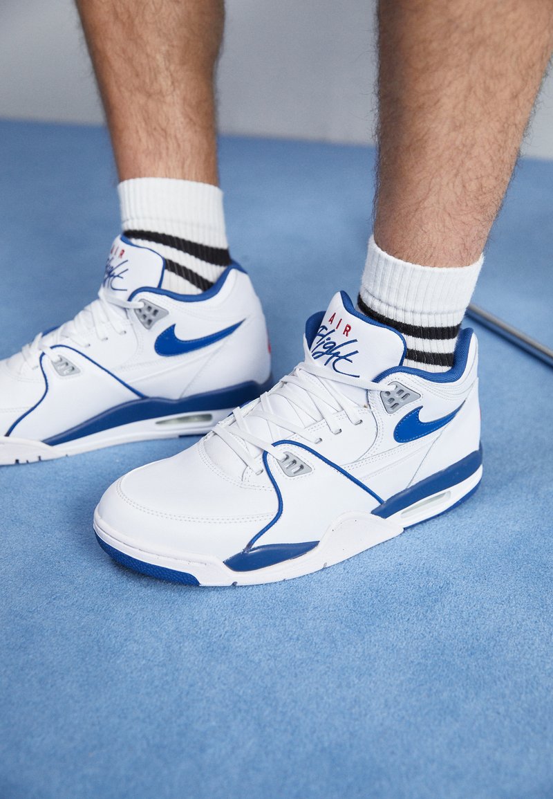 te binden Thuisland Verdeel Nike Sportswear AIR FLIGHT 89 - Sneakers hoog - white/dark royal  blue/varsity red/wit - Zalando.be