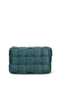 Borsa clutch rettangolare turchese con strisce di pelle intrecciata e imbottita che formano un motivo a griglia e una chiusura con cerniera sulla parte superiore.