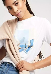 Cross Jeans - T-shirt z nadrukiem