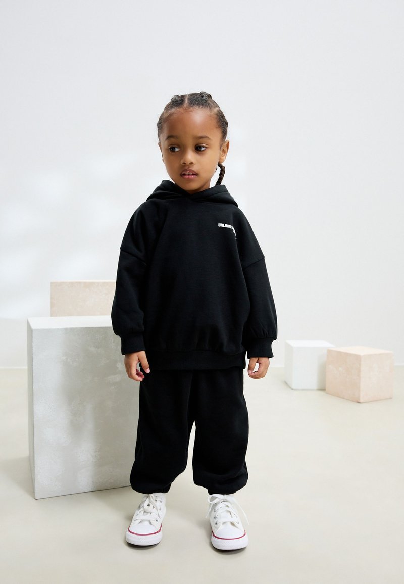 NEXT Completo In Felpa Per Ragazzo, Con Pantaloni Jogging A Righe, Nero E Marrone, Cotone Traspirante