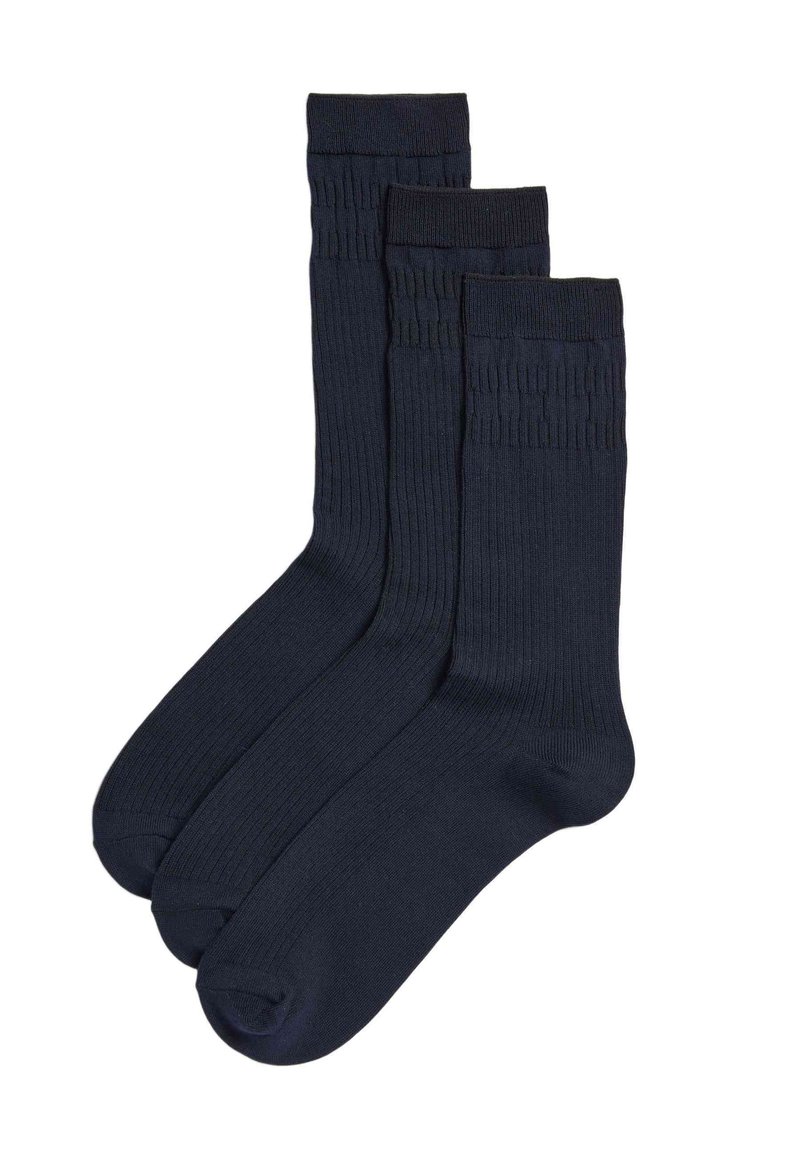 Calzini blu navy a costine in confezione da tre. Presentano una texture liscia, tallone e punta rinforzati, e un design con polsino confortevole.