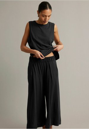 kay/day, TROUSERS - Stoffhose - black