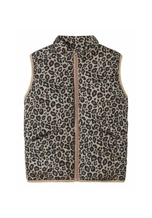 Chaleco acolchado con una base beige y un patrón de leopardo en negro y burdeos. Cierre frontal con cremallera y diseño de cuello alto.