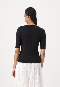 Calvin Klein HALF BOAT NECK  - T-shirt basic - black