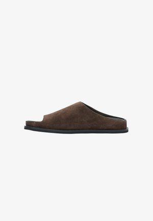 ESTRO, Pantofle - dark brown