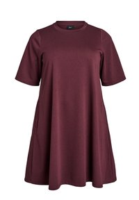Maroon, short-sleeve dress made of soft fabric. Features a round neckline and side pockets. A-line silhouette with a casual design.
