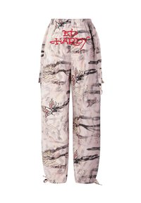 Spodnie cargo w print z różowo-szarym wzorem z motylami i tygrysami. Elastyczny pas ze sznurkiem i boczne kieszenie.
