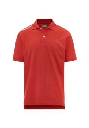 Polo shirt rossa in cotone con colletto classico, maniche corte e un logo del marchio sottile sulla spalla. Caratterizzata da una chiusura a tre bottoni.