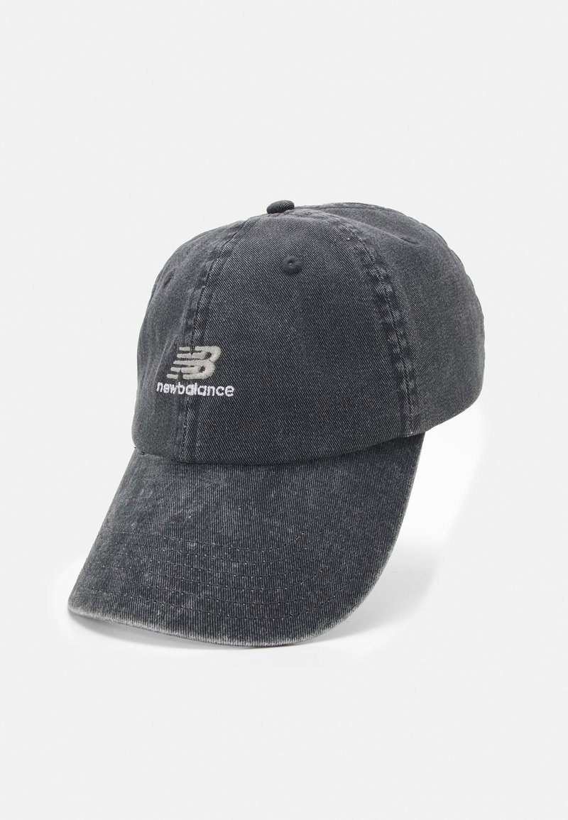 Damen Mützen | New Balance SEASONAL CLASSIC HAT UNISEX Cap black/schwarz - WP02397 Damen Mützen | New Balance SEASONAL CLASSIC HAT UNISEX Cap black/schwarz - WP02397