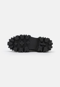 Buffalo LION LOAFER - Įmautiniai batai - black