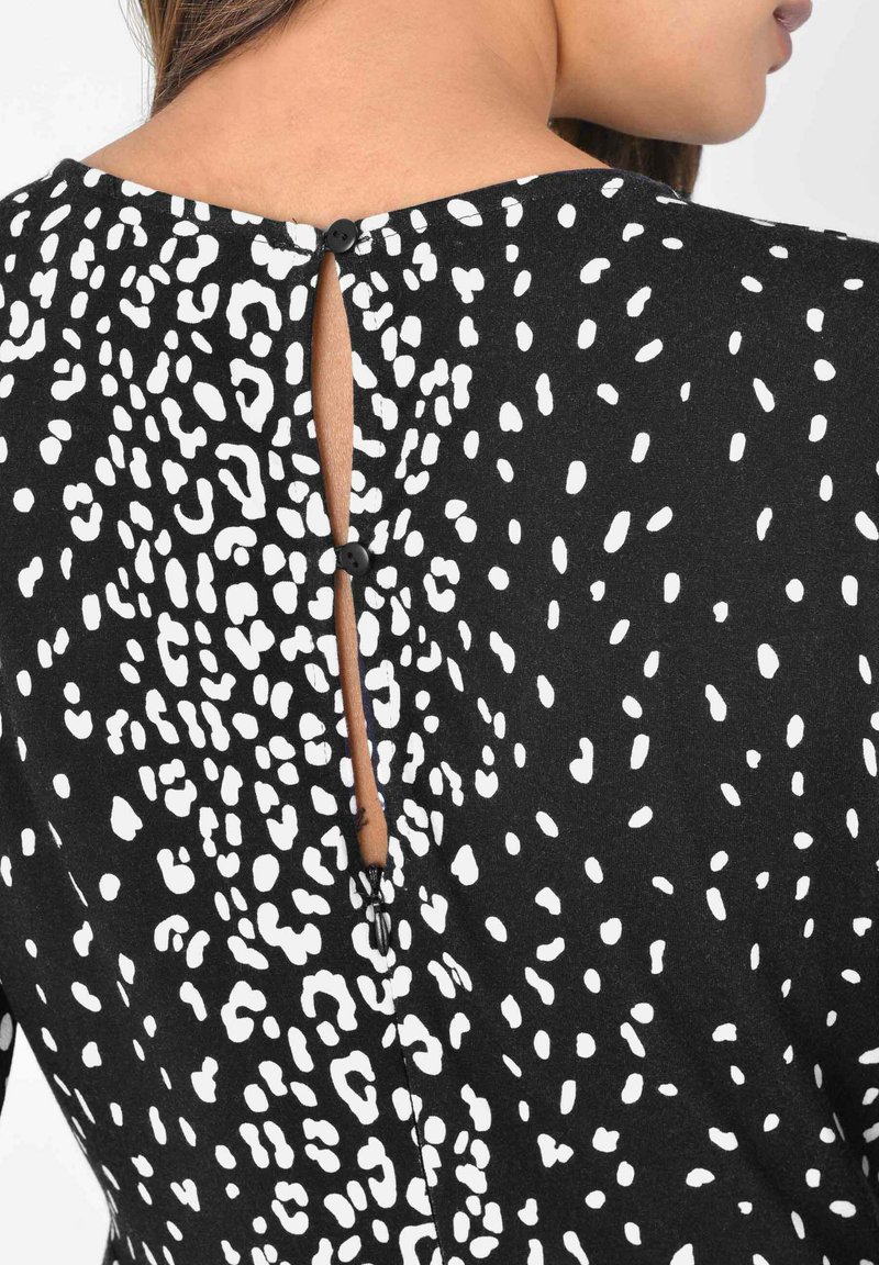 Damen Freizeitkleider | Ro&Zo Jerseykleid black/schwarz - NG06589 Damen Freizeitkleider | Ro&Zo Jerseykleid black/schwarz - NG06589