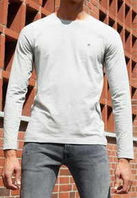 Tommy Hilfiger Pitkähihainen paita - grey