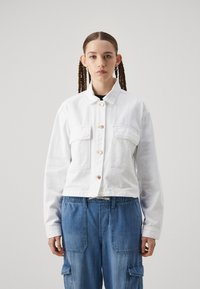 GAP - CROP SHACKET - Jakna iz džinsa - optic white Miniaturna slika 1