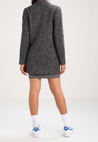 JDY Cappotto corto - black