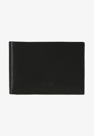 Portafoglio in pelle nera con una texture liscia, design bi-fold e logo impresso sulla parte anteriore. Nessun comparto aggiuntivo visibile.