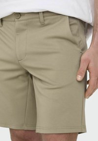 Only & Sons ONSMARK - Shorts - chinchilla
