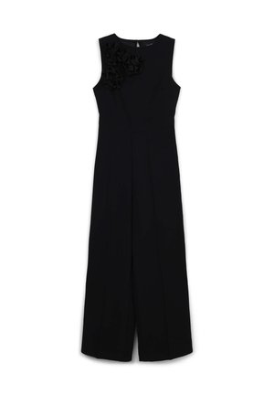 Schwarzer ärmelloser Jumpsuit mit tailliertem Oberteil, weitem Bein und einem strukturierten Rüschendetail an der linken Schulter. Glattes Material, klares Design.