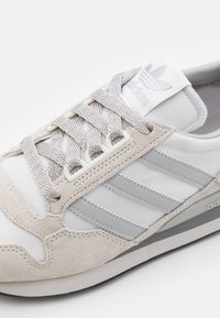Adidas Originals Zx 500 Unisex Sneakers Basse Grey One Grey Two Crystal White Grigio Zalando It