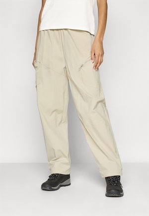 PANTS REGULAR LENGTH ESSENTIAL CARGO PANT - Lauko kelnės - agate gray