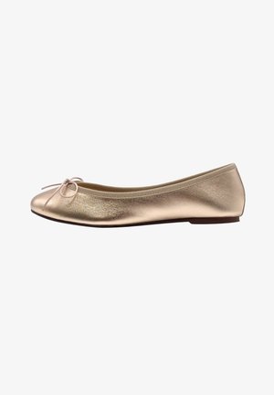 Goldene metallische Ballerinas mit runder Zehenpartie und einer kleinen Schleife vorne. Weicher, glatter Stoff mit elastischem Besatz am Öffnungsrand.