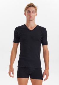 JBS Undershirt - black