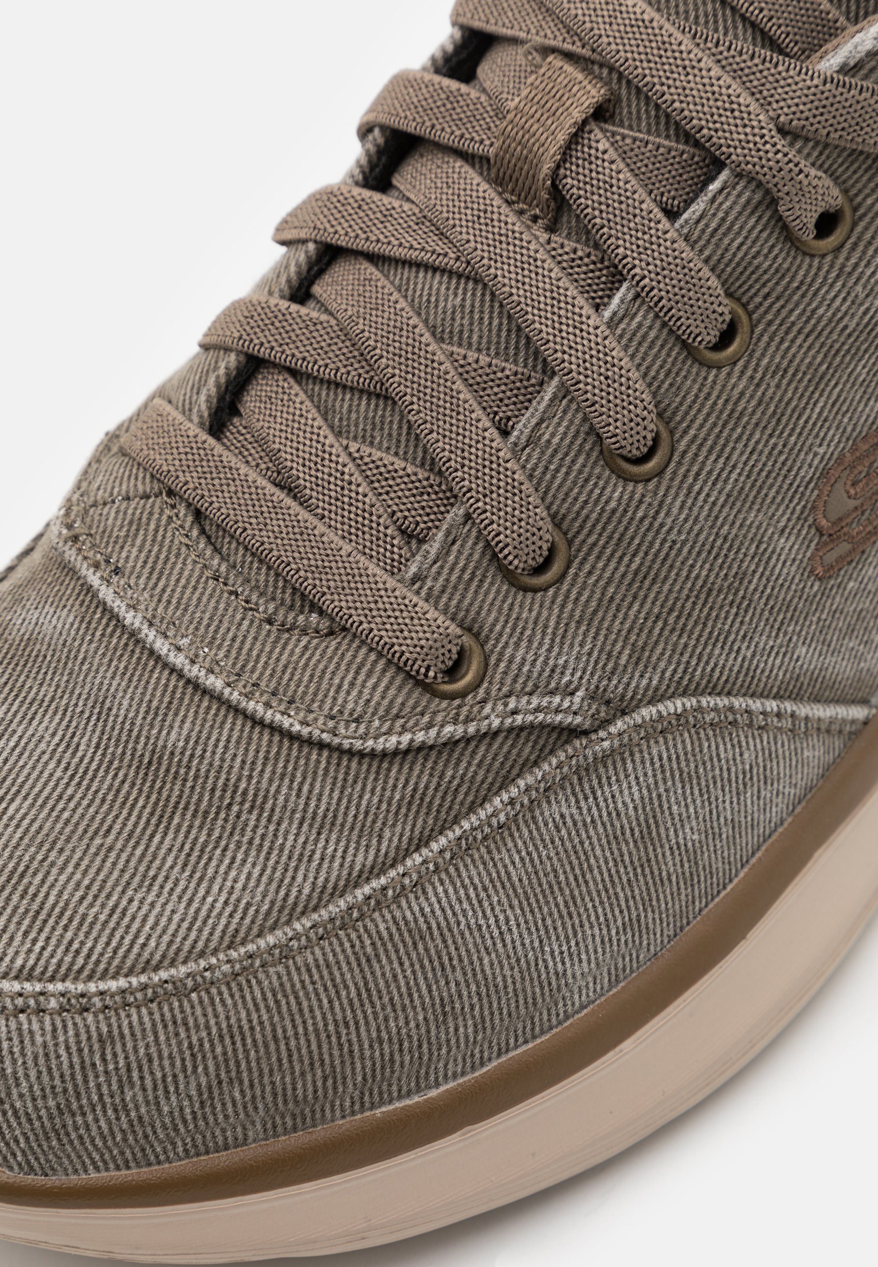 skechers delson 2.0 kemper