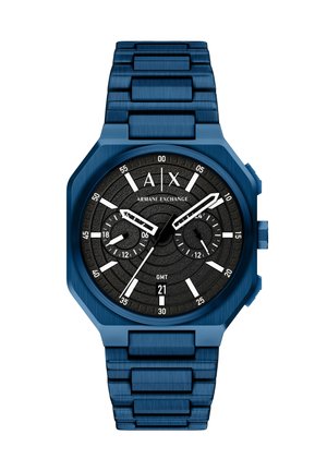 Orologio da polso Armani Exchange in metallo blu con quadrante nero, lancette bianche, due sub-quadranti, indicatore GMT e visualizzazione della data alle sei.