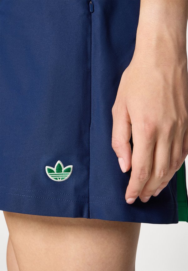 DRESS 2-IN-1 - Jersey dress - nindig4