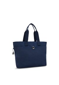 Marinblå strukturerad tote-väska med dubbla handtag och en liten ap-nyckelring fästad nära övre vänstra sidan.