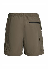 Ovális zöld, könnyű anyagból készült cargo short, rugalmas derékkal, oldalsó zsebekkel és cipzáras hátsó zsebbel.