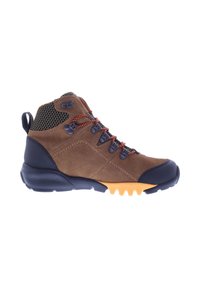 Braune Wildleder-Wanderschuhe mit strukturierten Mesh-Details, orangenen Schnürsenkeln und einer blauen Gummisohle. Verfügt über eine verstärkte Zehenkappe und eine gepolsterte Ferse.