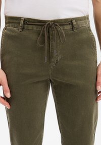 Nils Sundström - Spodnie materiałowe