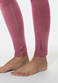 mey LANG SERIE PRFRMNC - Legging - energetic red melange