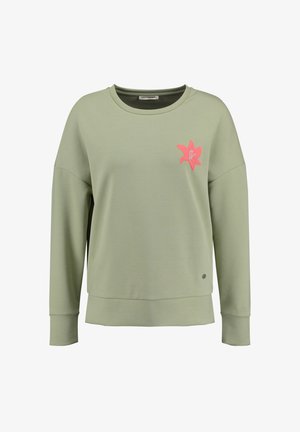Hellgrüner Sweatshirt mit langen Ärmeln, rundem Ausschnitt und einer pinken Blumenapplikation auf der linken Vorderseite. Glatte Textur.