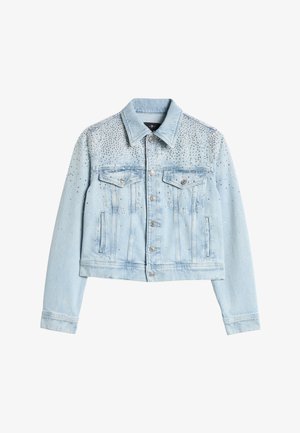 Hellblaue, kurz geschnittene Jeansjacke mit silbernen Nieten auf der oberen Vorderseite, Knopfverschluss, Brusttaschen mit Klappen und Seitentaschen.